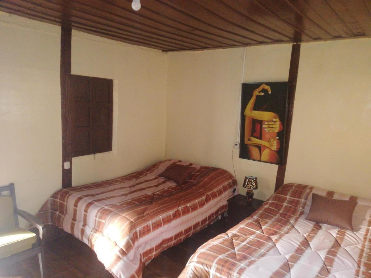 Montano Camping & Hostel Baños Exterior foto